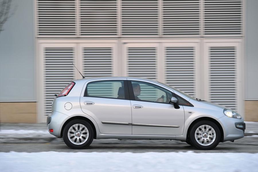  Fiat Punto Evo 2010 года  (фото 29 из 70)